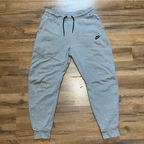 Nike Tech Fleece Joggers - Picture 1 of 14